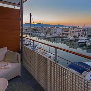 Port Salins By Pierre & İspanya